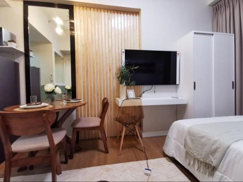 Lifestyle At The Loop Towers Condotel คากายันเดโอโร ภายนอก รูปภาพ